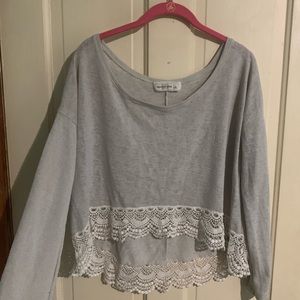 High-Low Lace Detail Flowy Top